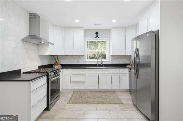 2150 Azalea Circle, Decatur, GA 30033