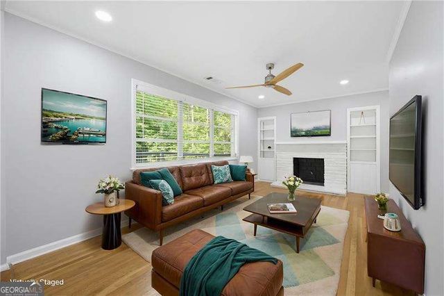 2150 Azalea Circle, Decatur, GA 30033