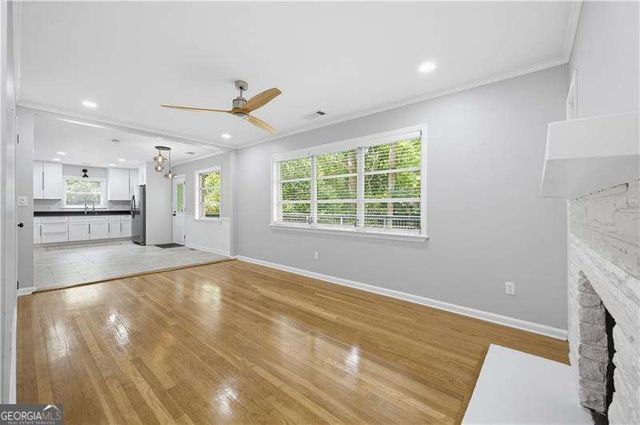 2150 Azalea Circle, Decatur, GA 30033