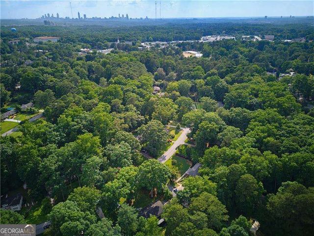 2150 Azalea Circle, Decatur, GA 30033