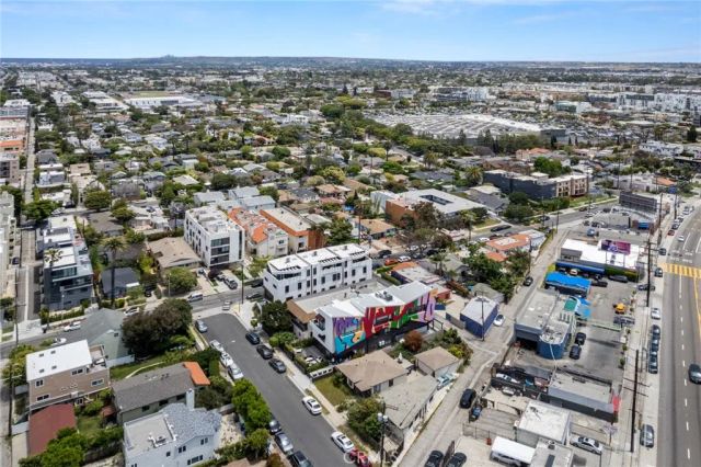 1176 Nelrose Avenue C, Venice, CA 90291