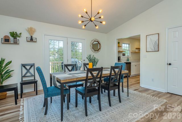 18 Garrison Road, Weaverville, NC 28787