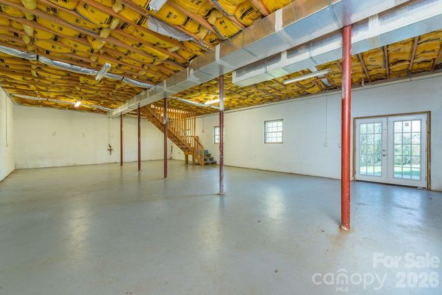 18 Garrison Road, Weaverville, NC 28787