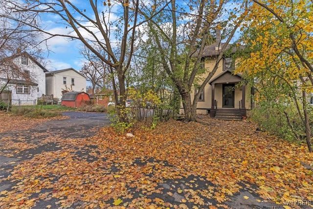 1315 Maple Avenue, Niagara Falls, NY 14305