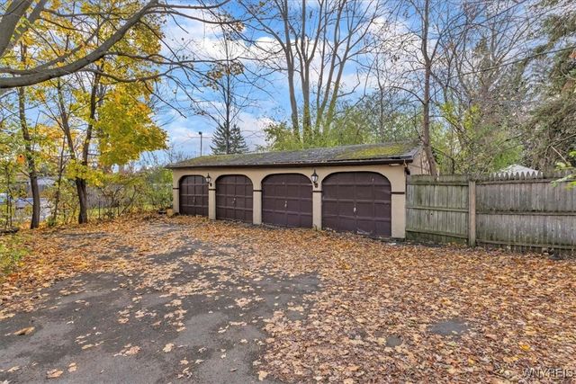 1315 Maple Avenue, Niagara Falls, NY 14305