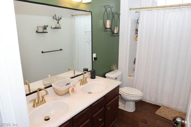 3213 Hector LN, Chesapeake, VA 23323