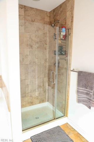 3213 Hector LN, Chesapeake, VA 23323