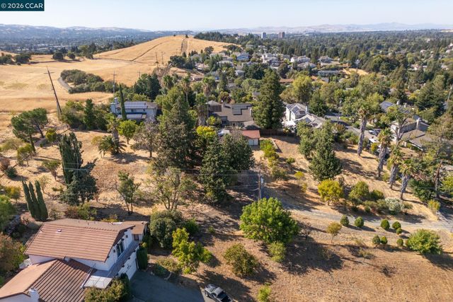1051 Tilley Cir, Concord, CA 94518