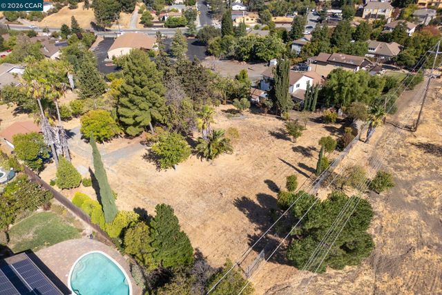 1051 Tilley Cir, Concord, CA 94518