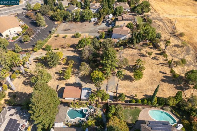 1051 Tilley Cir, Concord, CA 94518