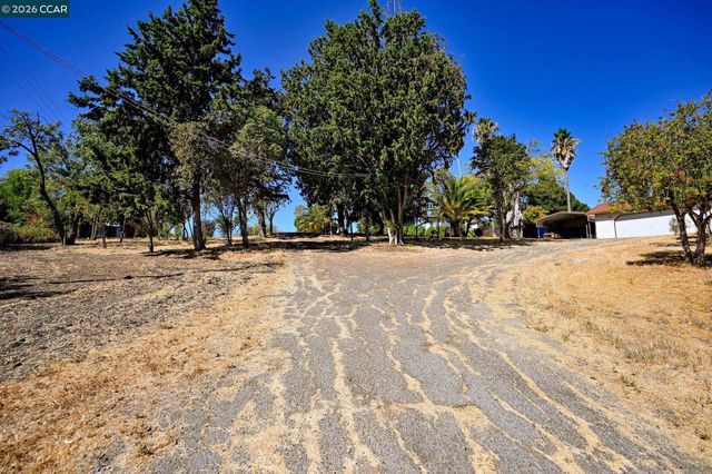 1051 Tilley Cir, Concord, CA 94518