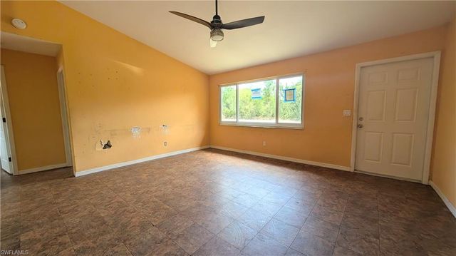 521 5th AVE, Lehigh Acres, FL 33972