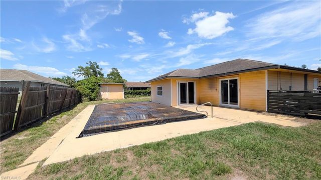 521 5th AVE, Lehigh Acres, FL 33972
