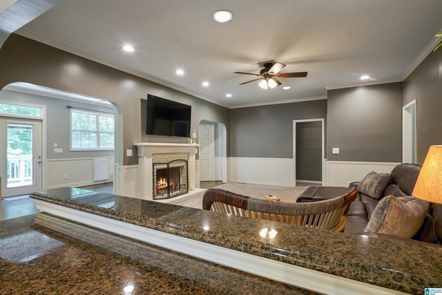 106 TOMAHAWK CIRCLE, Pelham, AL 35124