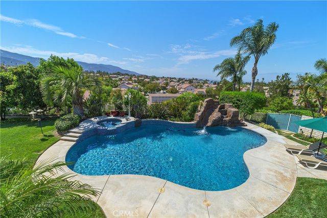 3590 Garretson, Corona, CA 92881