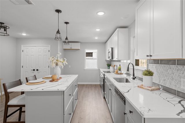 2602 Taylor Street, Commerce, TX 75428