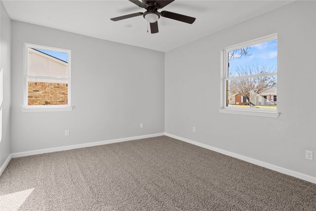 2602 Taylor Street, Commerce, TX 75428