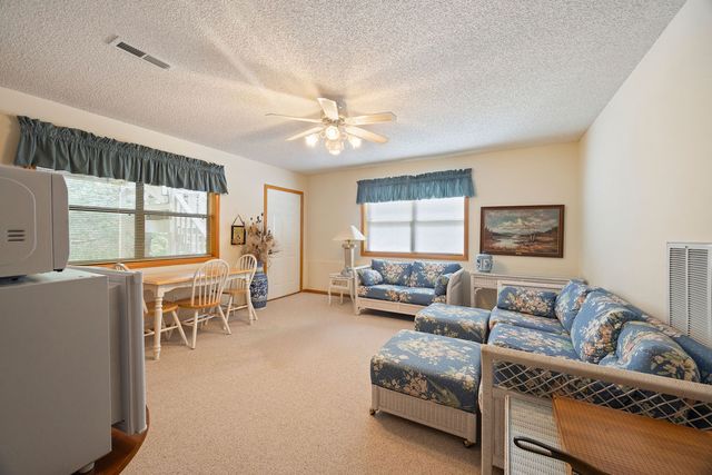 10 Fyne Lane, Bella Vista, AR 72715