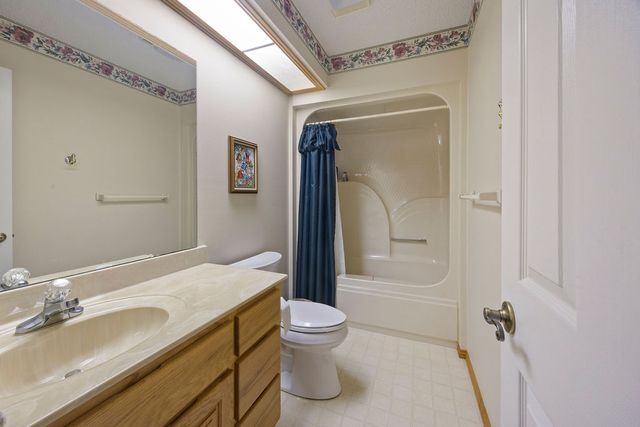 10 Fyne Lane, Bella Vista, AR 72715
