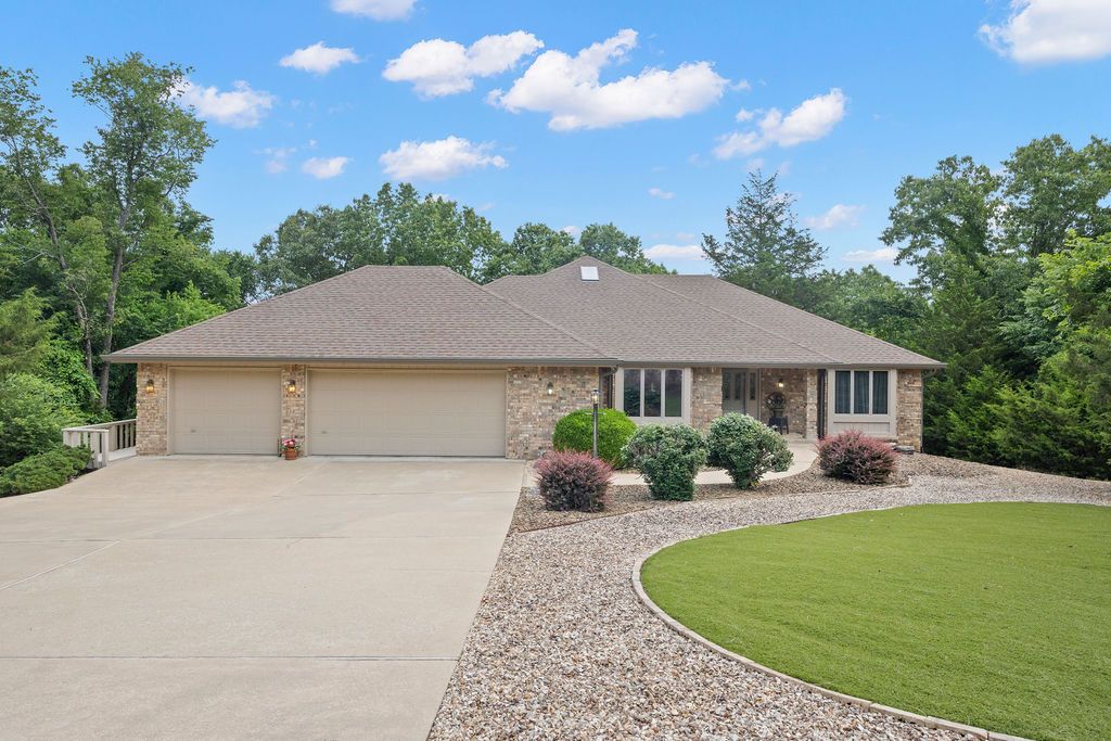 10 Fyne Lane, Bella Vista, AR 72715