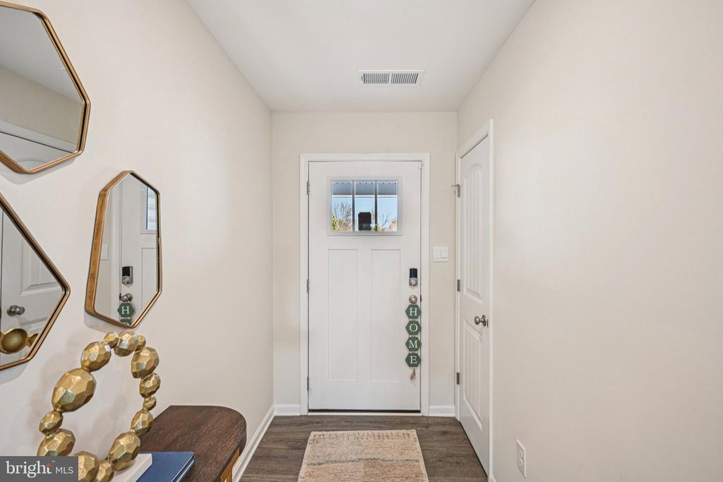 Image 2 of property listing at 8724 HARPER WAY, Easton, MD 21601