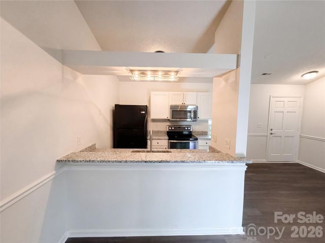3215 Braewick Place, Charlotte, NC 28227