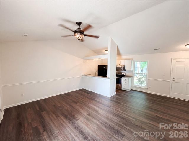 3215 Braewick Place, Charlotte, NC 28227