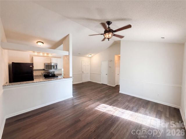 3215 Braewick Place, Charlotte, NC 28227