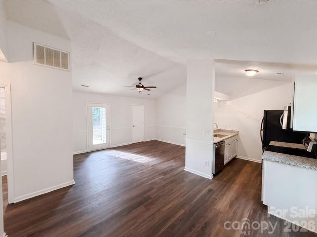 3215 Braewick Place, Charlotte, NC 28227