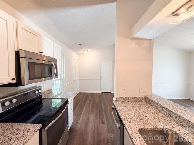 3215 Braewick Place, Charlotte, NC 28227