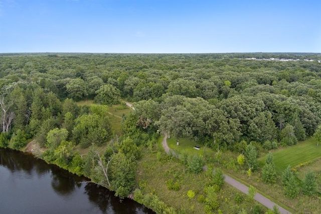 4212 Parkview Lane, Anoka, MN 55303