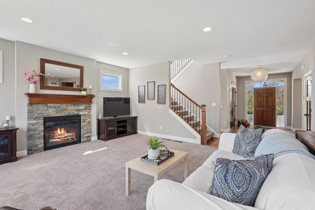 4212 Parkview Lane, Anoka, MN 55303