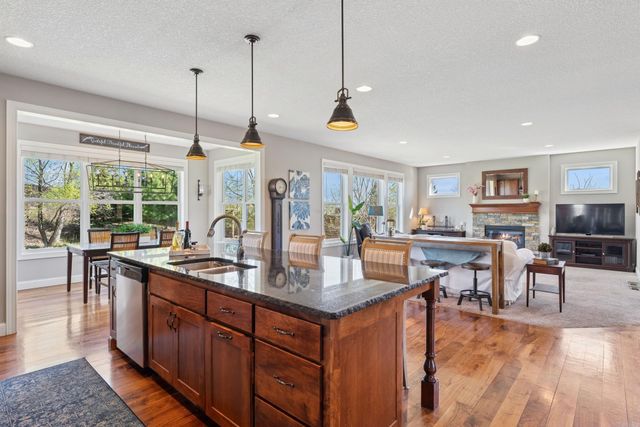 4212 Parkview Lane, Anoka, MN 55303