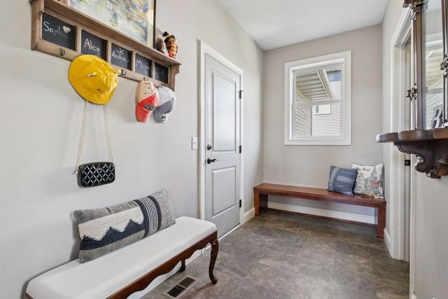 4212 Parkview Lane, Anoka, MN 55303