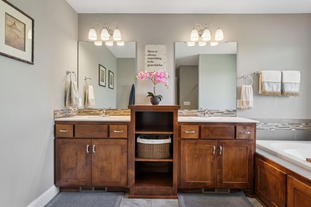 4212 Parkview Lane, Anoka, MN 55303