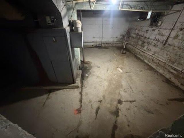 1112 Laport Avenue, Mount Morris, MI 48458