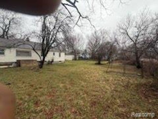 1112 Laport Avenue, Mount Morris, MI 48458