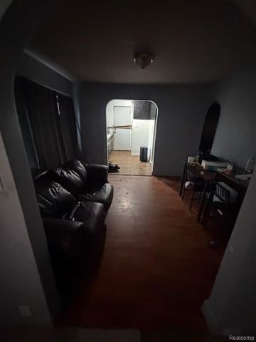 1112 Laport Avenue, Mount Morris, MI 48458