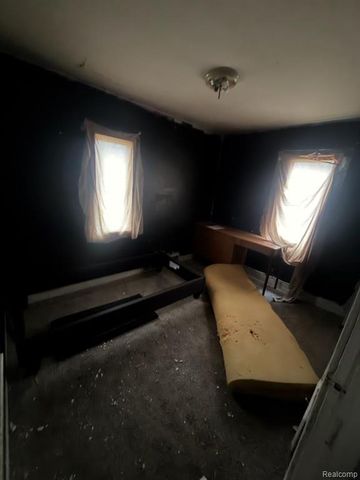 1112 Laport Avenue, Mount Morris, MI 48458