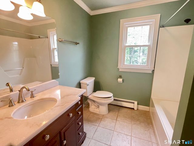1 Lacey Lane, Norwalk, CT 06854