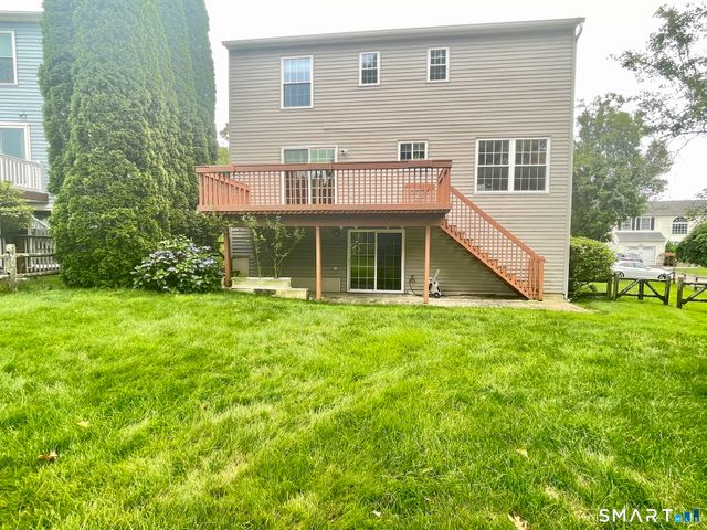 1 Lacey Lane, Norwalk, CT 06854