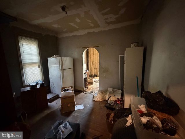 6053 PINE ST, Philadelphia, PA 19143