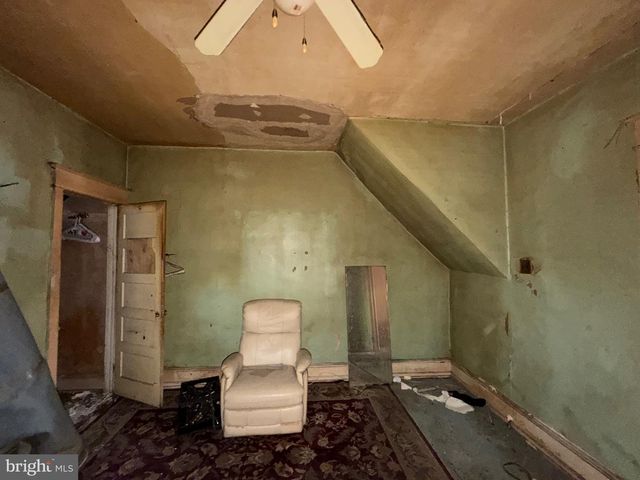 6053 PINE ST, Philadelphia, PA 19143