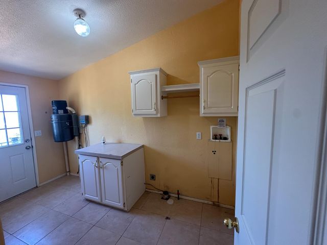 12155 Dawn Dr, Marysville, CA 95901