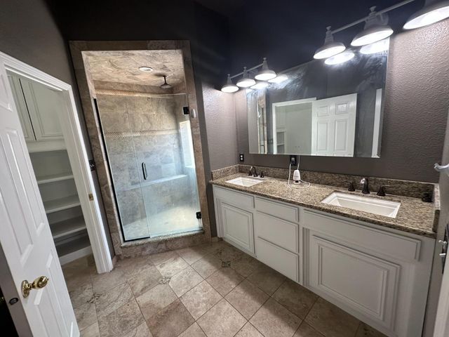 12155 Dawn Dr, Marysville, CA 95901