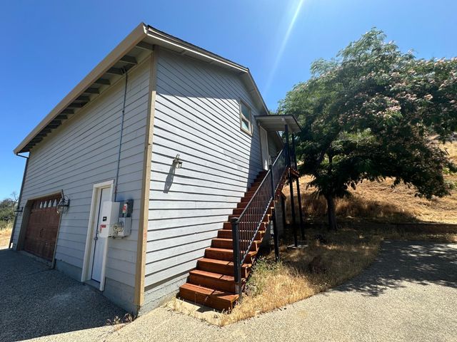 12155 Dawn Dr, Marysville, CA 95901
