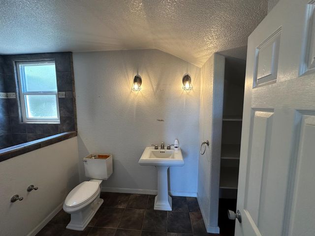 12155 Dawn Dr, Marysville, CA 95901