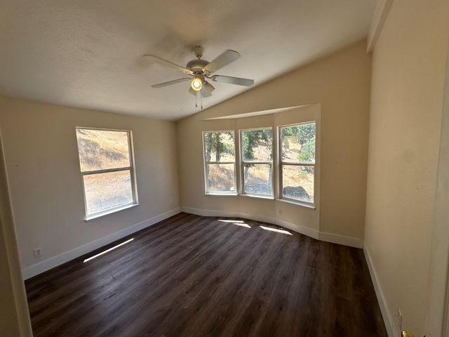 12155 Dawn Dr, Marysville, CA 95901