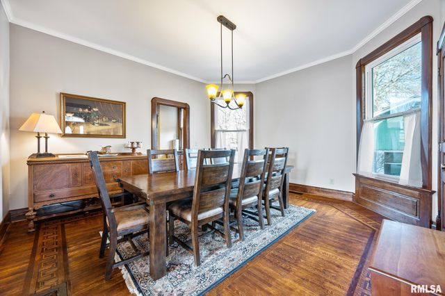 968 N BROAD Street, Galesburg, IL 61401