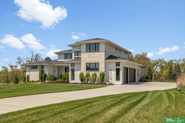 6630 Pawnee Circle, Omaha, NE 68152
